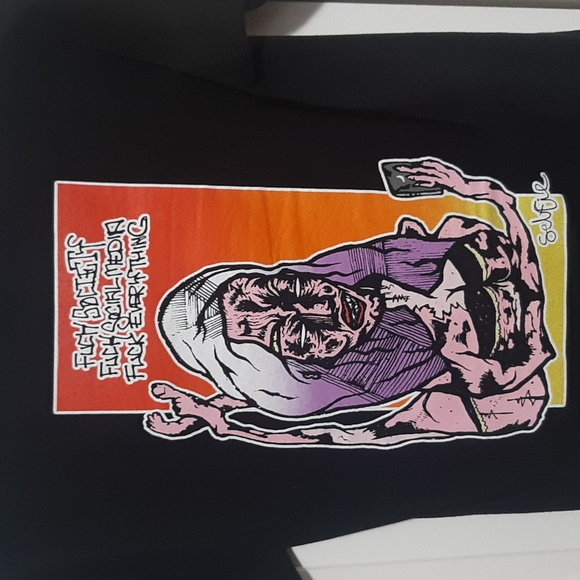 International Scum tee - Picture 2 of 3